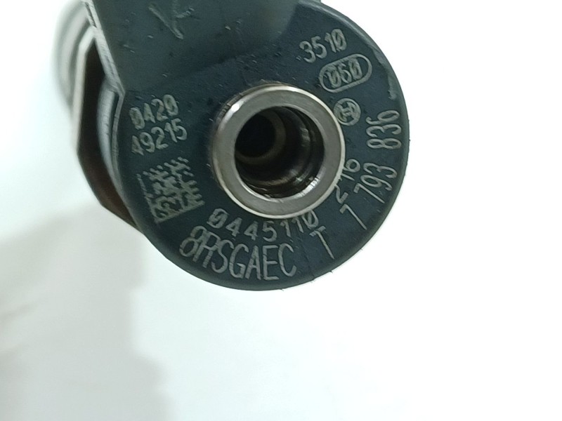 Recambio de inyector para bmw serie 3 berlina (e46) 320d referencia OEM IAM 7793836  0445110216