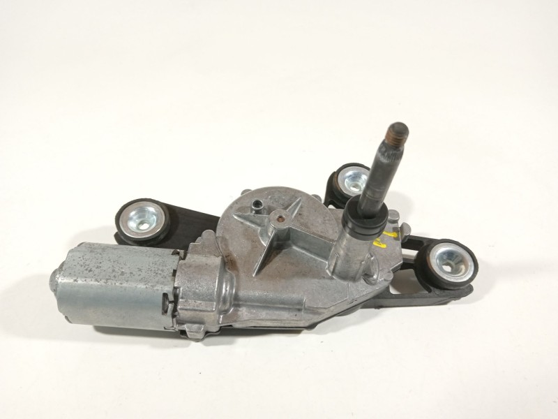 Recambio de motor limpia trasero para ford fiesta (cb1) titanium referencia OEM IAM 8A61A17K441AA  