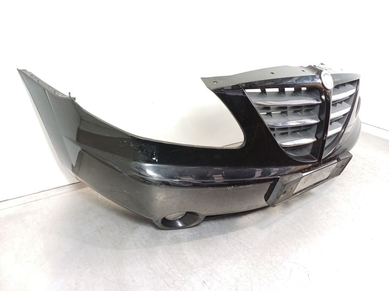 Recambio de paragolpes delantero para ssangyong rodius xdi referencia OEM IAM 7871121000  