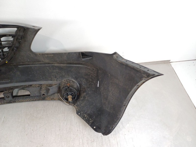 Recambio de paragolpes delantero para ssangyong rodius xdi referencia OEM IAM 7871121000  