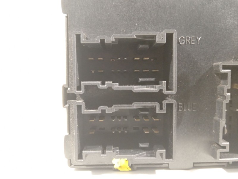 Recambio de modulo electronico para ford fiesta (cb1) titanium referencia OEM IAM 8V5115K600CG  