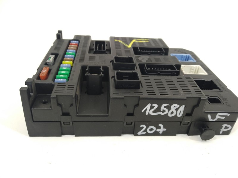 Recambio de caja reles / fusibles para peugeot 207 sport referencia OEM IAM 9659285380  