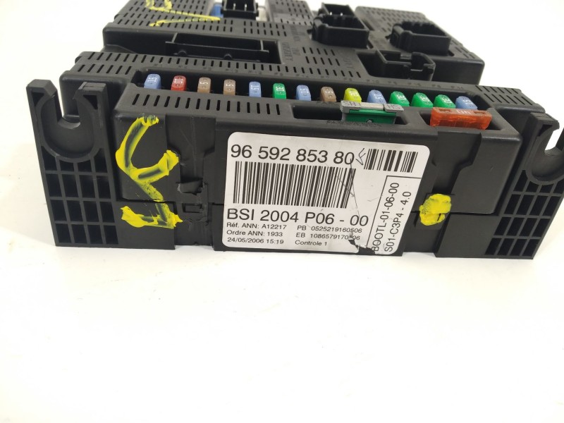 Recambio de caja reles / fusibles para peugeot 207 sport referencia OEM IAM 9659285380  