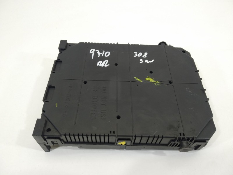 Recambio de caja reles / fusibles para peugeot 308 sw allure referencia OEM IAM 9830790580  