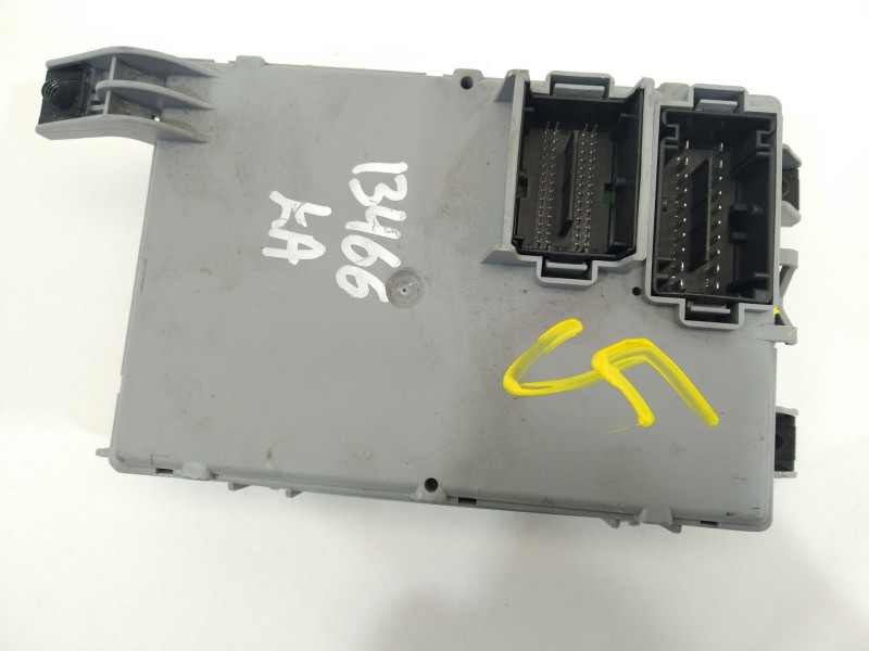 Recambio de caja reles / fusibles para ford ka (ru8) 1.2 referencia OEM IAM 519749220  