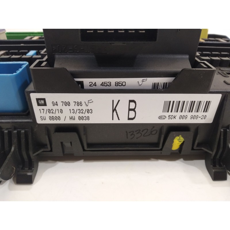 Recambio de caja reles / fusibles para opel astra h sedán (a04) 1.7 cdti (l69) referencia OEM IAM 5DK00990820 24453850 94700786