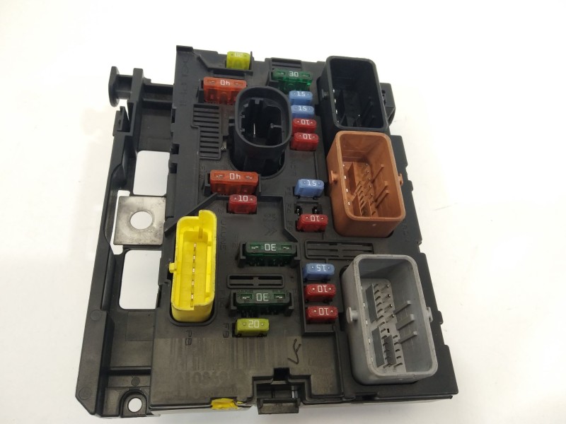 Recambio de caja reles / fusibles para peugeot 207/207+ (wa_, wc_) 1.4 16v referencia OEM IAM 9661086980  BSML1000