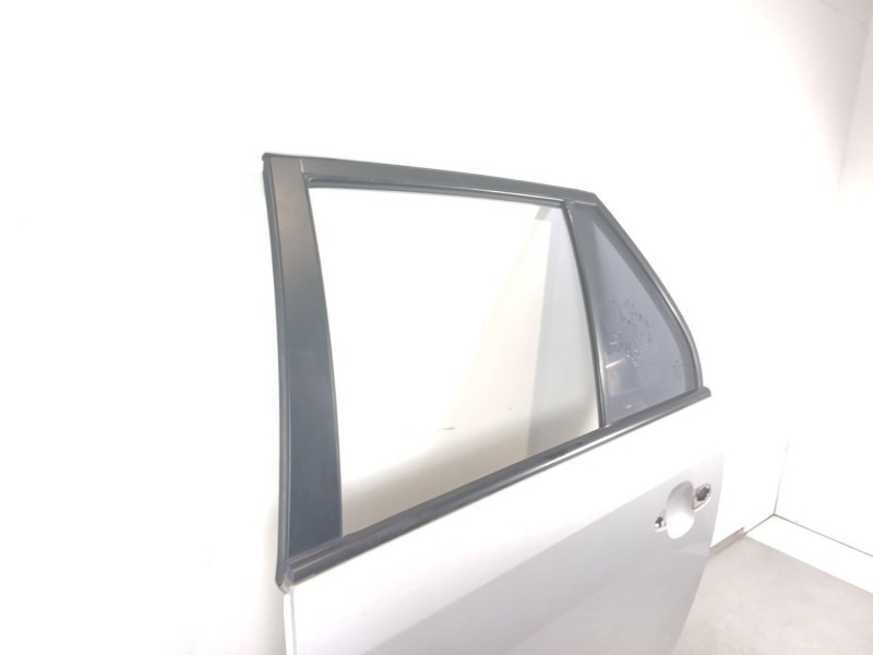 Recambio de puerta trasera izquierda para kia carens (un) concept referencia OEM IAM   