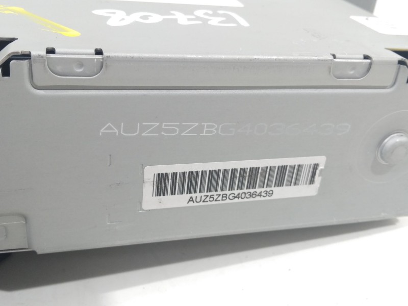 Recambio de sistema audio / radio cd para audi a4 b8 (8k2) 3.2 fsi quattro referencia OEM IAM 8T1035110B  