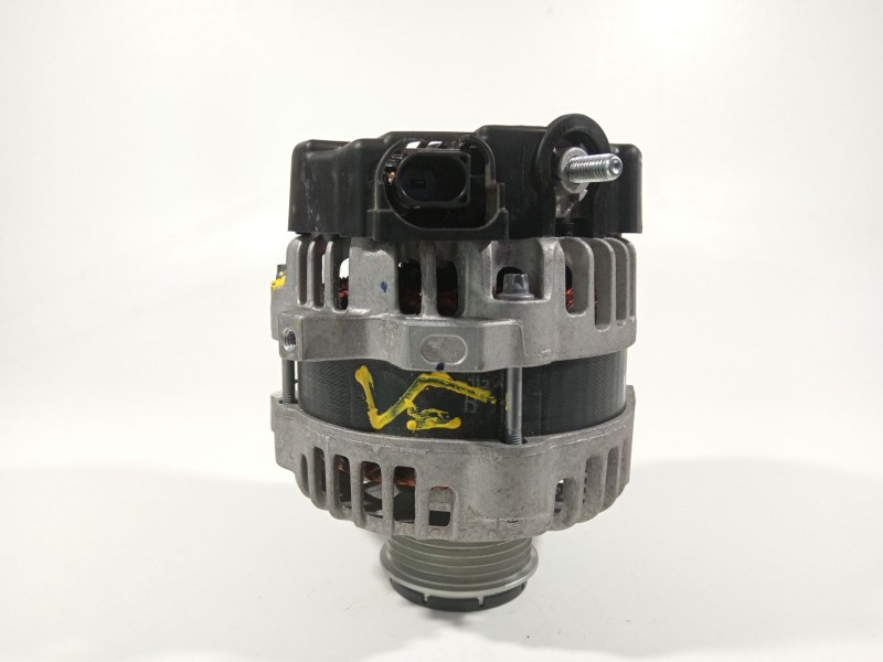 Recambio de alternador para kia stonic (ybcuv) referencia OEM IAM 3730007500  