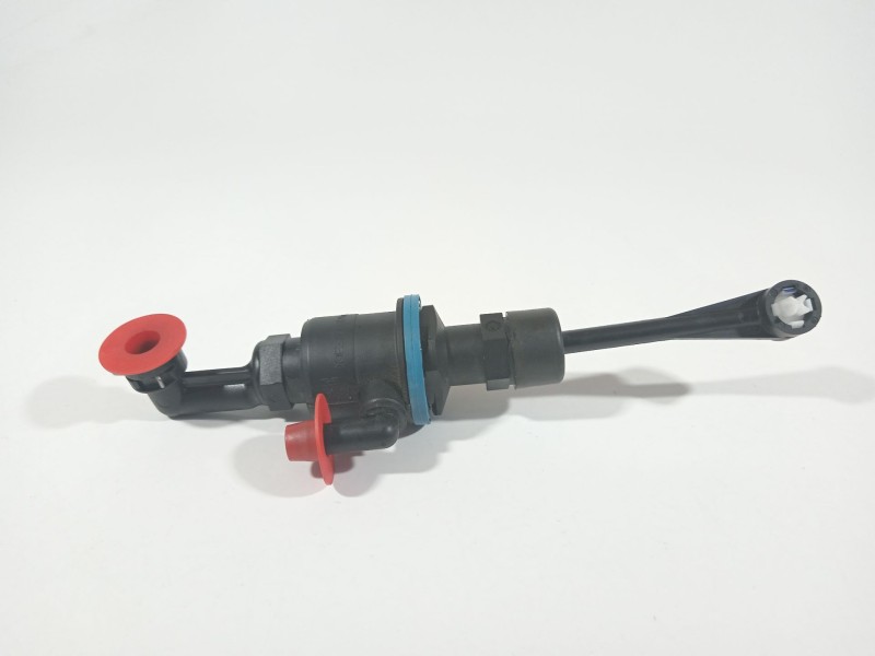 Recambio de bombin embrague para kia stonic (ybcuv) referencia OEM IAM 41605F9100  