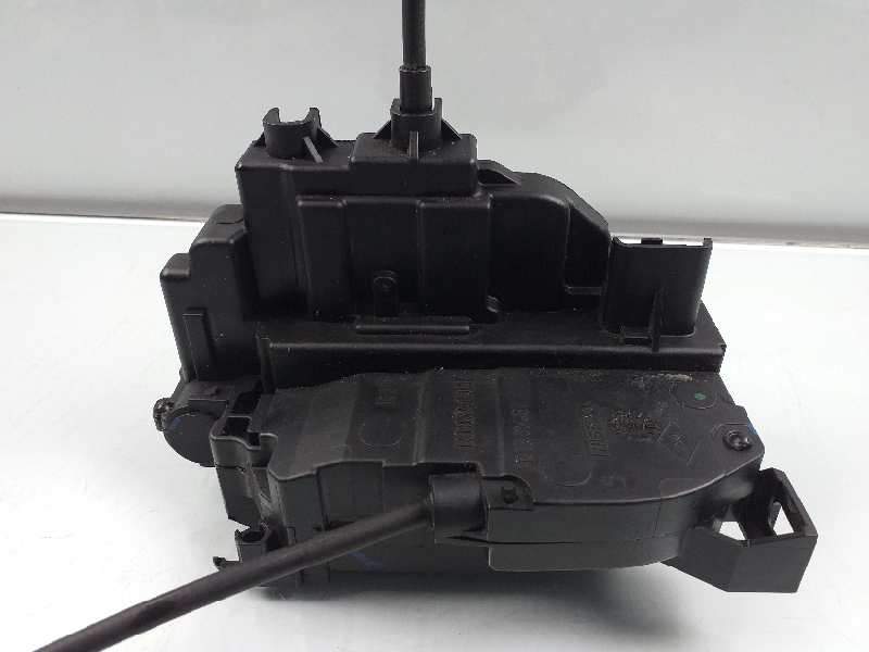 CERRADURA PUERTA TRASERA DERECHA 825020001R 