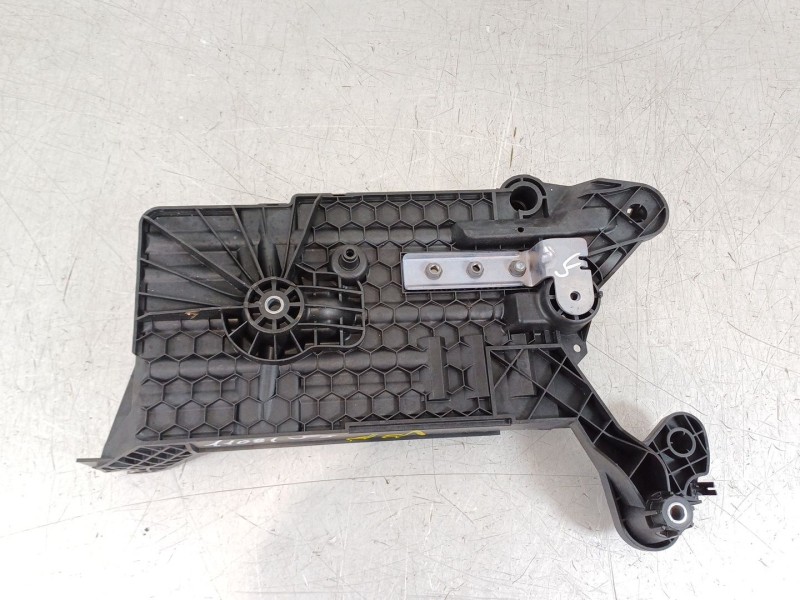 Recambio de no identificado para seat leon (5f1) fr referencia OEM IAM 5Q0915331  