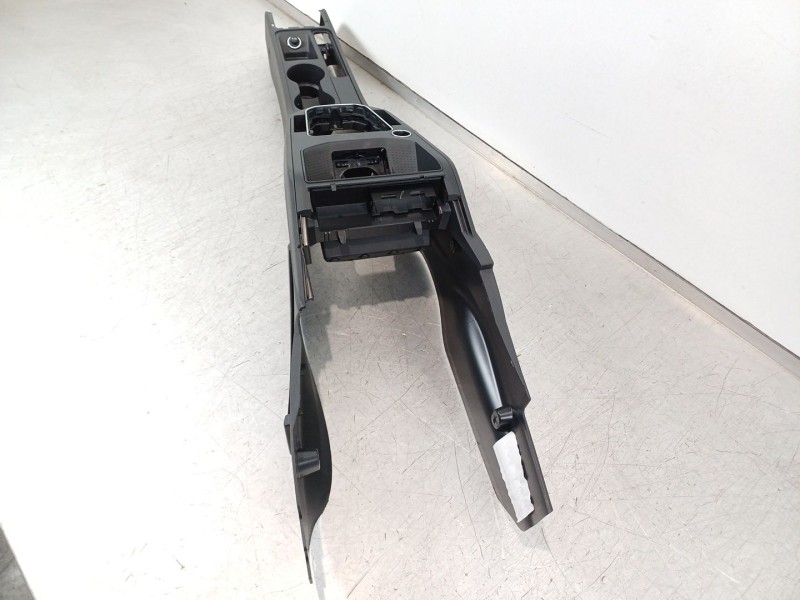 Recambio de consola central para seat ibiza v (kj1, kjg) 1.0 tsi referencia OEM IAM 6F1863243  