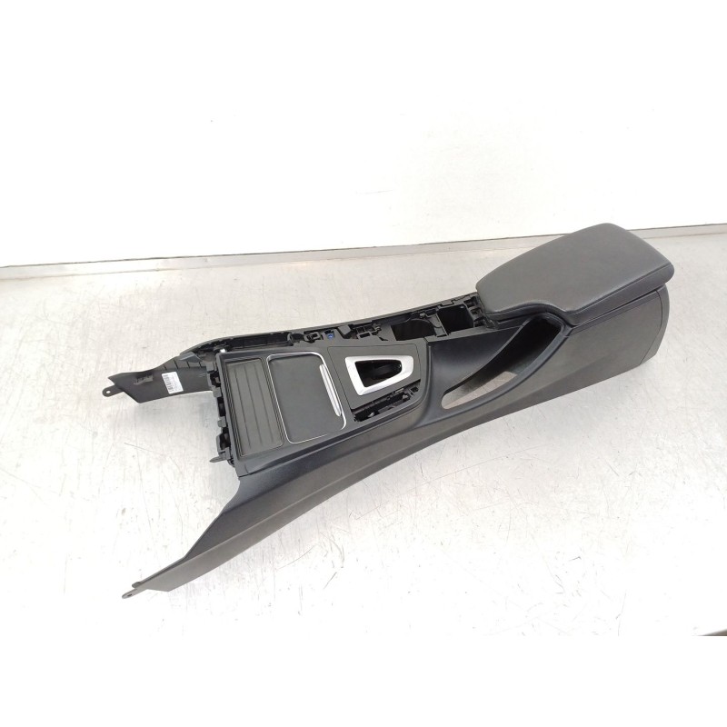 Recambio de apoyabrazos central para bmw serie 3 touring (f31) 320d referencia OEM IAM 88519421  