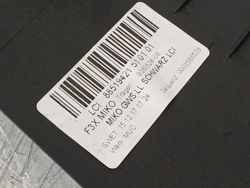 Recambio de apoyabrazos central para bmw serie 3 touring (f31) 320d referencia OEM IAM 88519421  