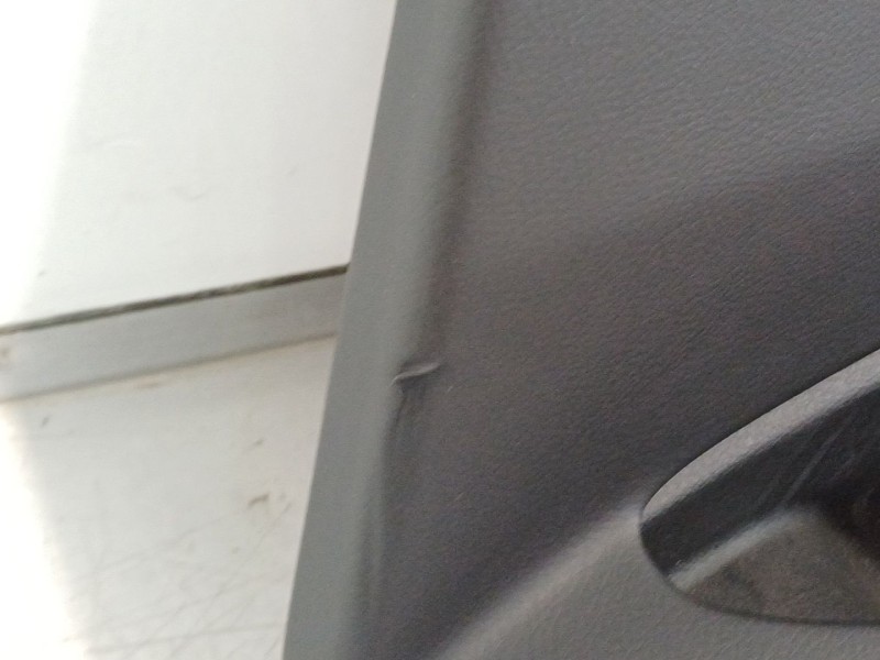 Recambio de guarnecido puerta delantera derecha para bmw serie 3 touring (f31) 320d referencia OEM IAM 3586528  