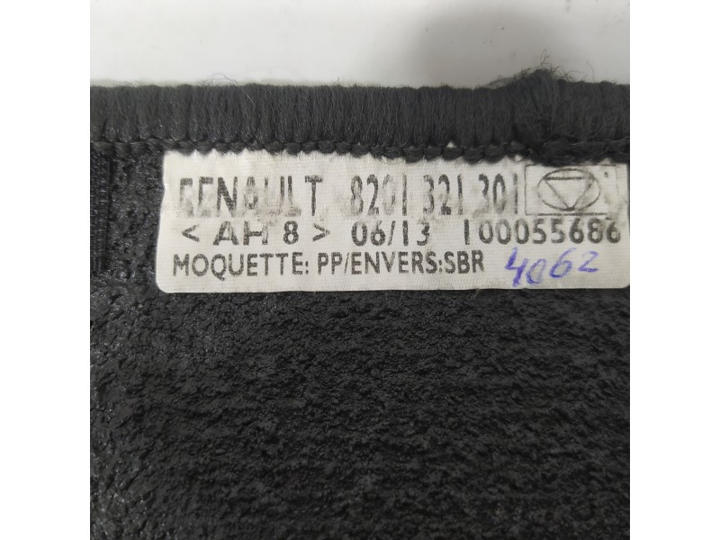 Recambio de juego de alfombrillas para renault clio iv dynamique referencia OEM IAM 8201321301  