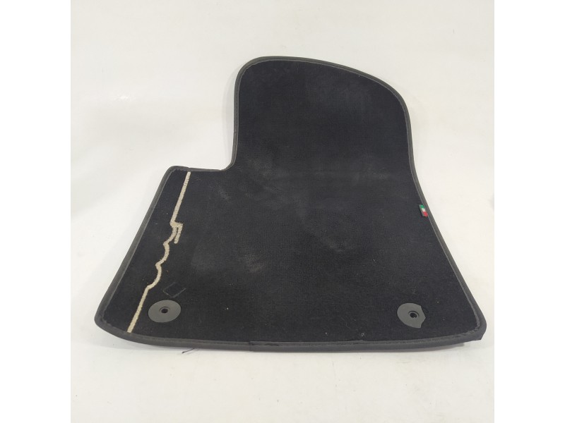 Recambio de juego de alfombrillas para fiat nuova 500 (150) lounge referencia OEM IAM   