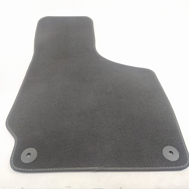Recambio de juego de alfombrillas para audi tt (8j3/8j9) 2.0 tfsi coupe referencia OEM IAM 8J1863713F 8J1863714F 