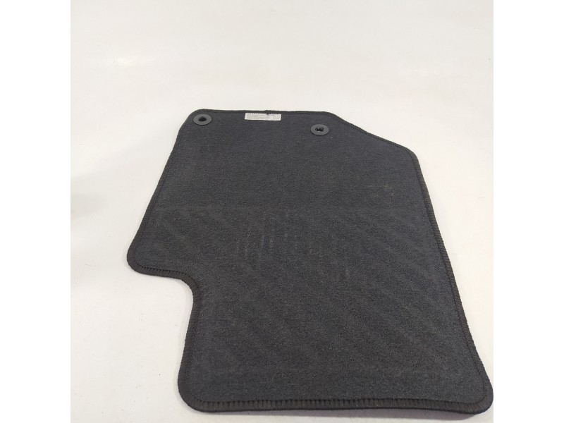 Recambio de juego de alfombrillas para peugeot 208 2020 referencia OEM IAM 1648475580  