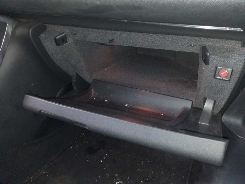 Recambio de guantera para citroën c5 berlina exclusive referencia OEM IAM 8226PK  