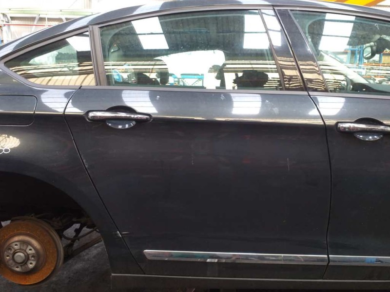 Recambio de puerta trasera derecha para citroën c5 berlina premier referencia OEM IAM 9008R8  