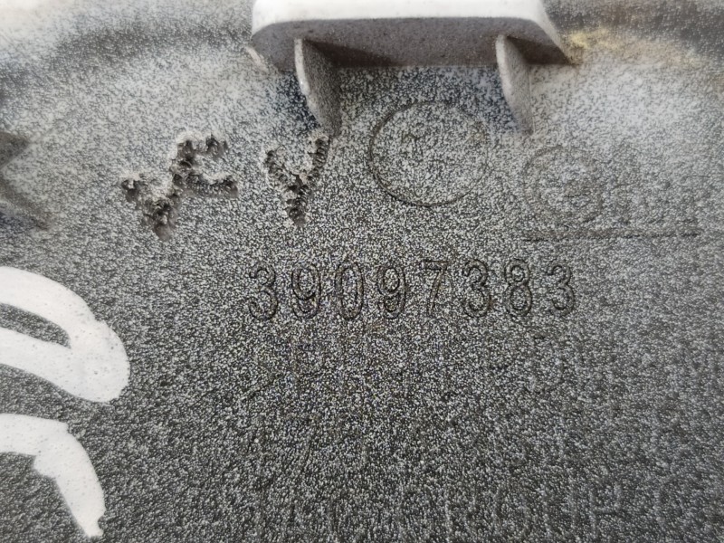 Recambio de tapa paragolpes para opel crossland x design line referencia OEM IAM 39097383  