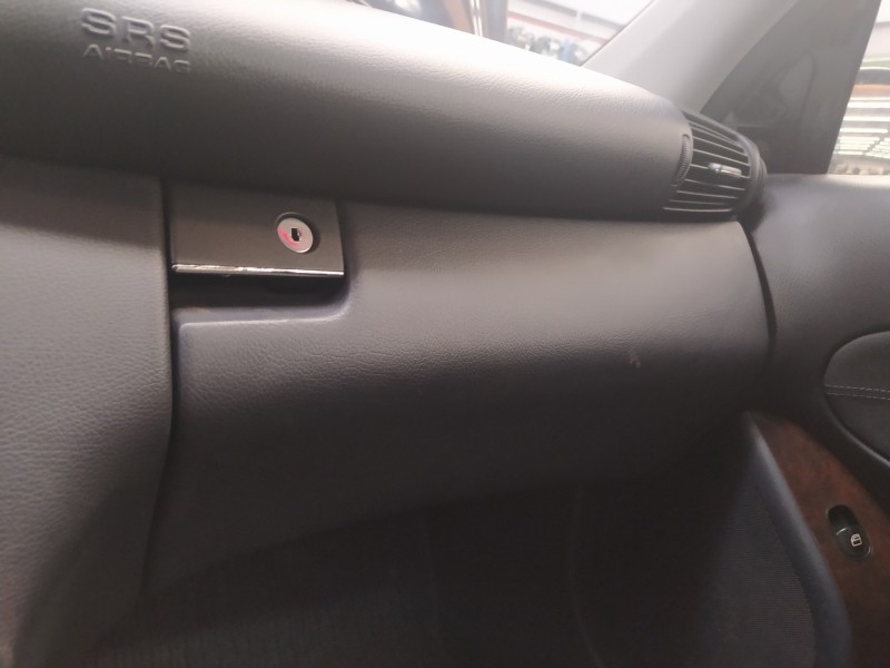 Recambio de guantera para mercedes-benz clase c (w203) berlina 270 cdi (203.016) referencia OEM IAM   