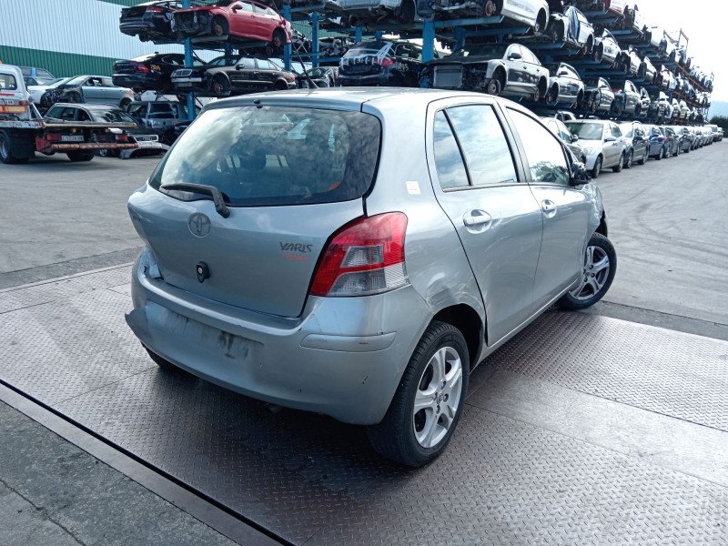 toyota yaris (_p9_) del año 2008