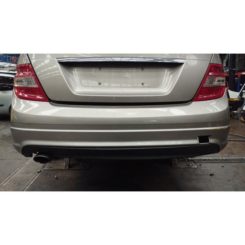 Recambio de paragolpes trasero para mercedes-benz clase c (w204) berlina c 200 kompressor (204.041) referencia OEM IAM   