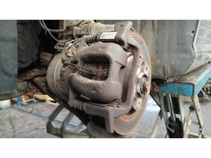 Recambio de pinza freno delantera izquierda para peugeot 407 sw premium referencia OEM IAM 9686034080  