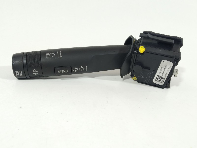 Recambio de mando intermitentes para opel insignia sports tourer 2.0 16v cdti referencia OEM IAM 13303268  