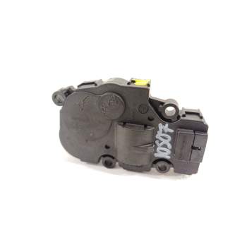 MOTOR APERTURA TRAMPILLAS CLIMATIZADOR A0999065204 EGP0034