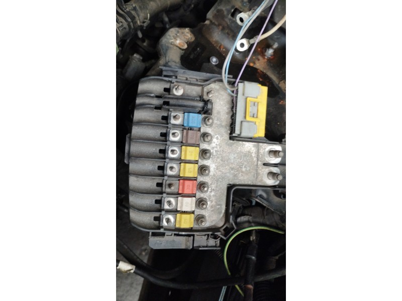 Recambio de caja reles / fusibles para citroën c4 picasso seduction referencia OEM IAM 9662914480  