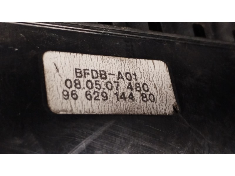 Recambio de caja reles / fusibles para citroën c4 picasso seduction referencia OEM IAM 9662914480  
