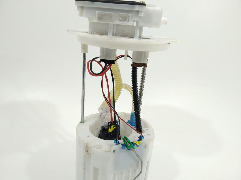 Recambio de bomba combustible para hyundai tucson style 2wd referencia OEM IAM 31110N7800 33040N7800 