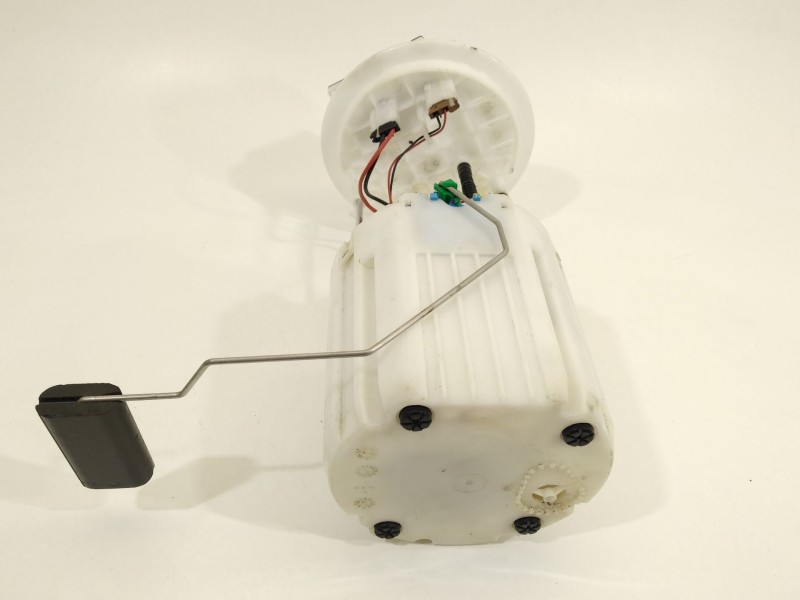 Recambio de bomba combustible para hyundai tucson style 2wd referencia OEM IAM 31110N7800 33040N7800 