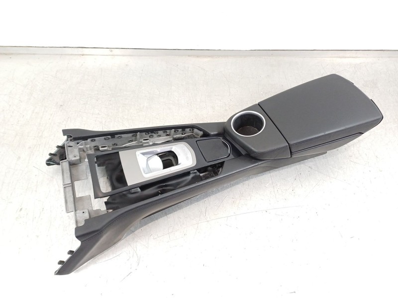 Recambio de apoyabrazos central para porsche panamera diesel referencia OEM IAM 970553111  