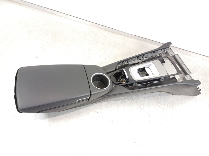 Recambio de apoyabrazos central para porsche panamera diesel referencia OEM IAM 970553111  