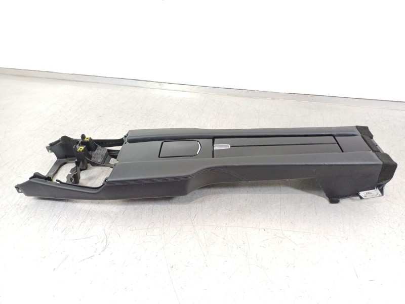 Recambio de apoyabrazos central para porsche panamera diesel referencia OEM IAM 970553411  