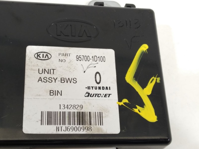 Recambio de modulo electronico para kia carens (un) concept referencia OEM IAM 957001D100  