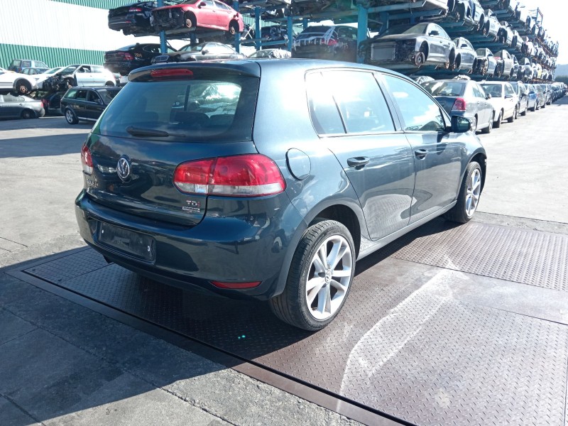 volkswagen golf vi (5k1) del año 2010
