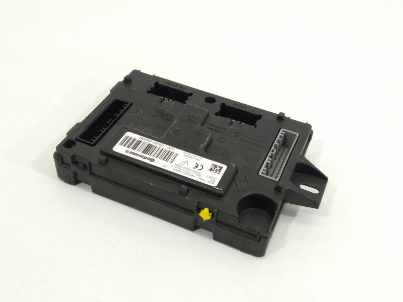 Recambio de modulo electronico para renault clio iv limited referencia OEM IAM 284B18663R  
