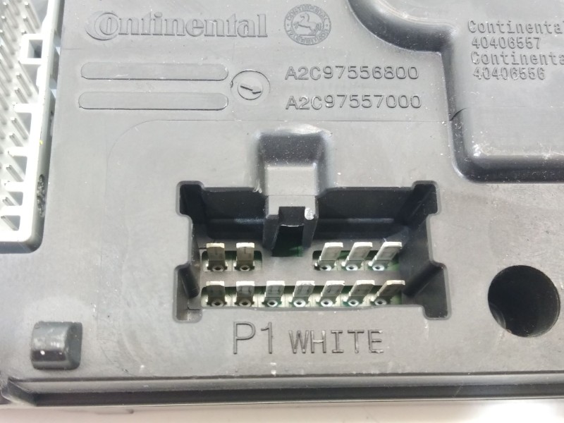 Recambio de modulo electronico para renault clio iv limited referencia OEM IAM 284B18663R  