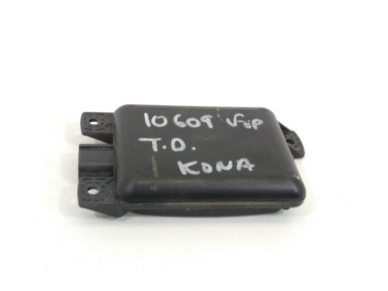 Recambio de modulo electronico para hyundai kona tecno 2wd referencia OEM IAM 95820J9000  AB302A3460