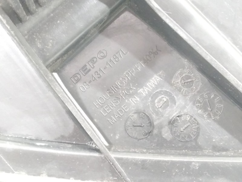 Recambio de faro izquierdo para ford fiesta (cb1) ambiente referencia OEM IAM 8A6113W030AE  