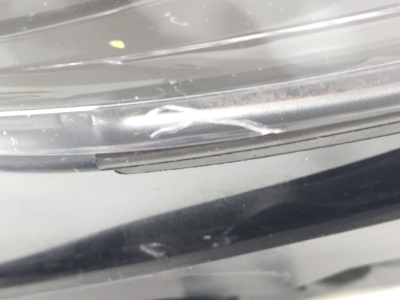 Recambio de faro izquierdo para kia cee´d (jd) 1.6 crdi 136 referencia OEM IAM 92101A2461  