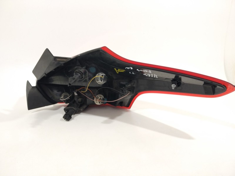 Recambio de piloto trasero izquierdo para ford focus turn. st-line b&r referencia OEM IAM F1EB13405BC  