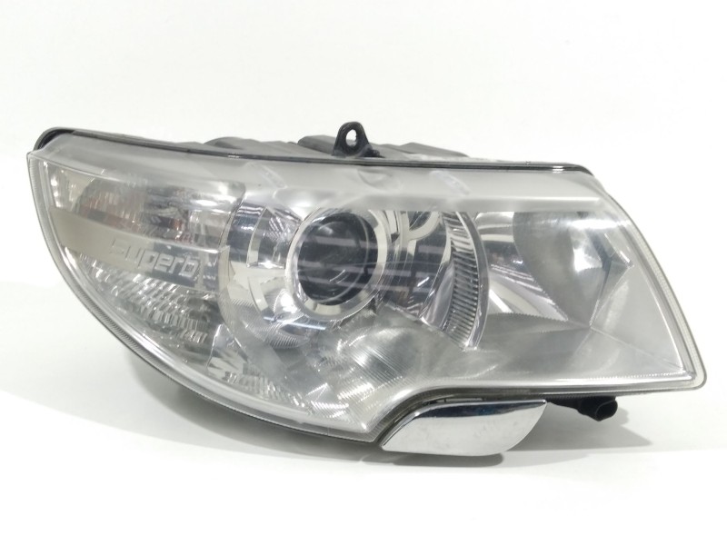 Recambio de faro derecho para skoda suberb (3t4) ambition referencia OEM IAM 3T1941016  